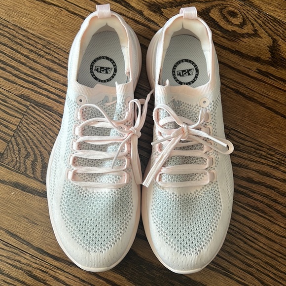 APL Women’s Techloom Breeze - Picture 6 of 11